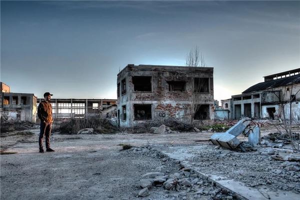 图片[1]-娘家房屋坍塌但人无恙 预示人生新阶段