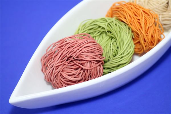 已婚女性梦见大量干面条的运势解析-安卜居