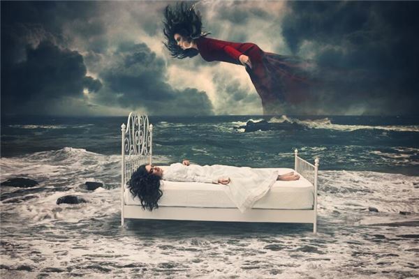 图片[1]-梦见变成鬼的神秘征兆解析