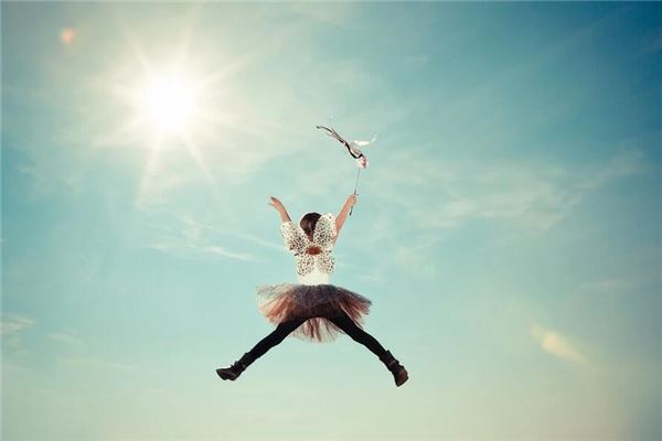 图片[1]-梦中翱翔预示什么