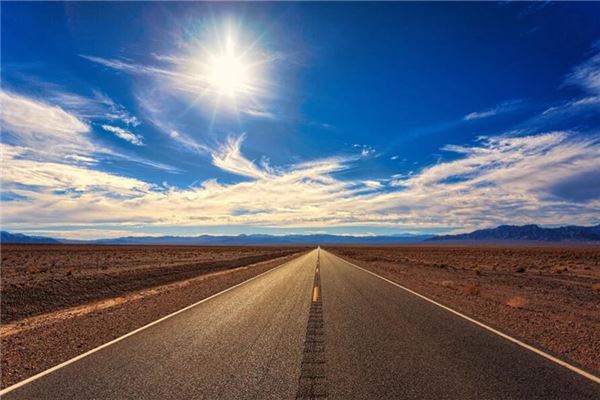 梦见旭日东升，光芒万丈预示好运