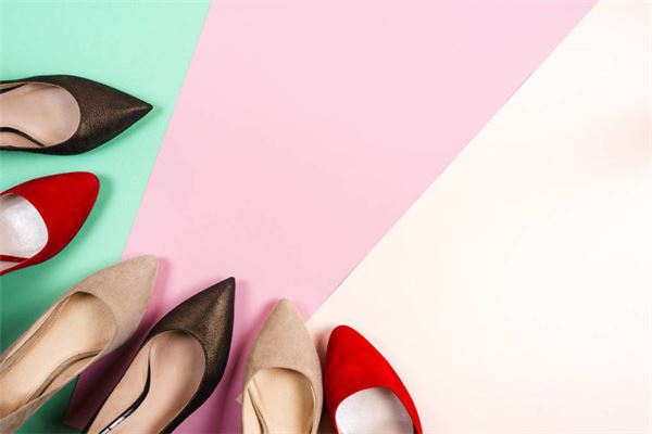 梦到满地鞋子有何预兆