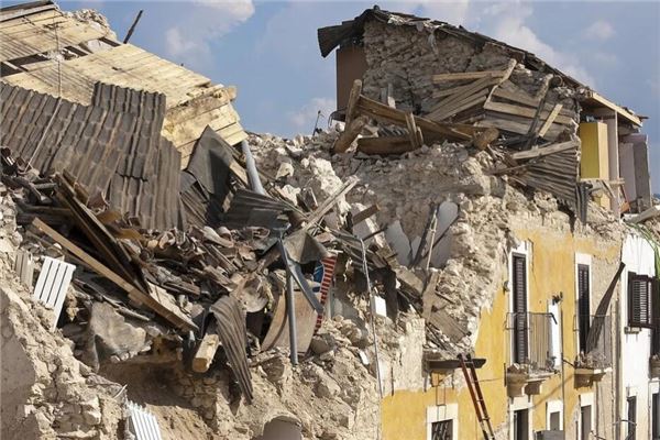 梦到房屋坍塌预示生命危险