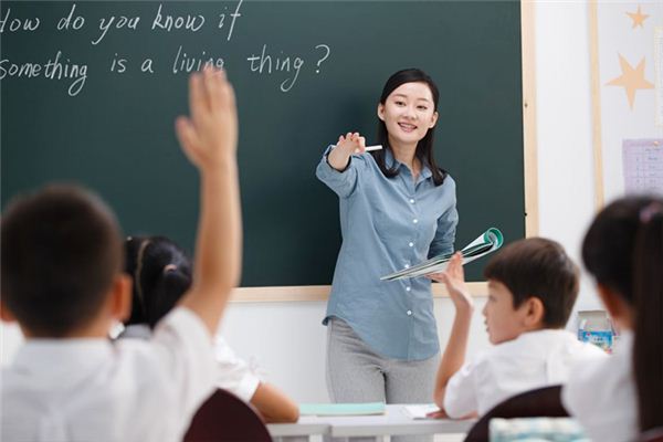 梦见恩师、导师预示-安卜居