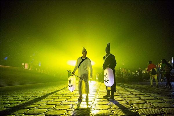 黑白无常入梦预示死亡征兆