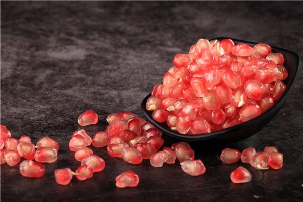 梦见食用石榴预示什么征兆