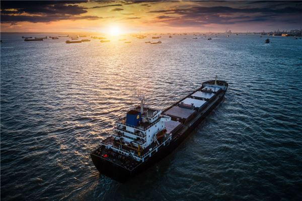 女性梦见大船的寓意解析