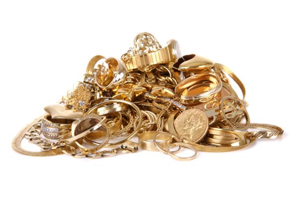 图片[1]-女性梦获丰富黄金饰品预示好运