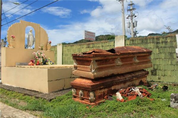 三口棺材入梦会带来什么启示