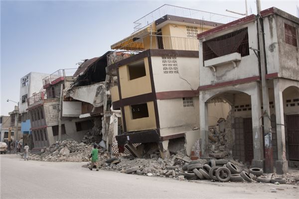 图片[1]-女子梦中登高望远