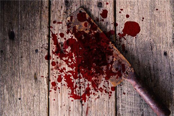 梦见众人合力驱魔