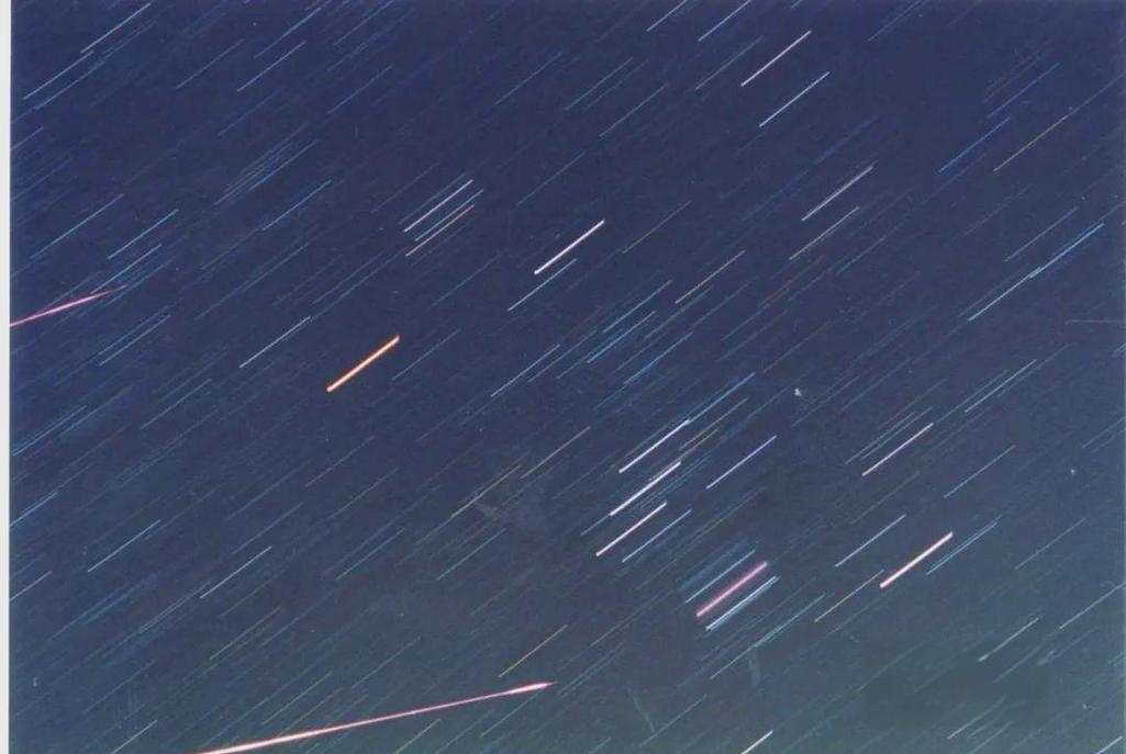 图片[1]-狮子座流星雨奇观