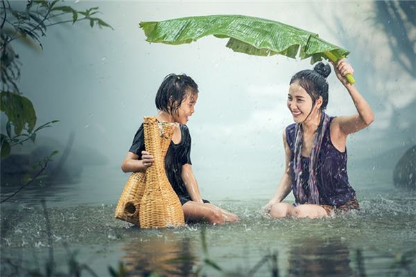 梅雨绵绵入梦来，周公解梦揭秘此梦寓意吉凶